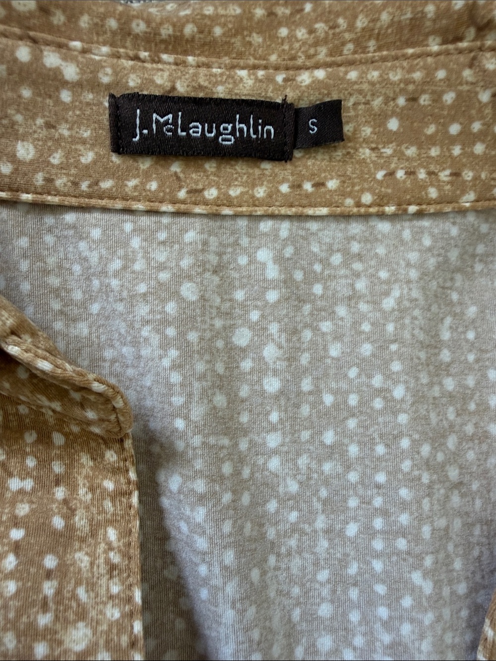 J McLaughlin Brynn Top Tan Cream White Dot Print Button-Down Shirt Small - Picture 10 of 10